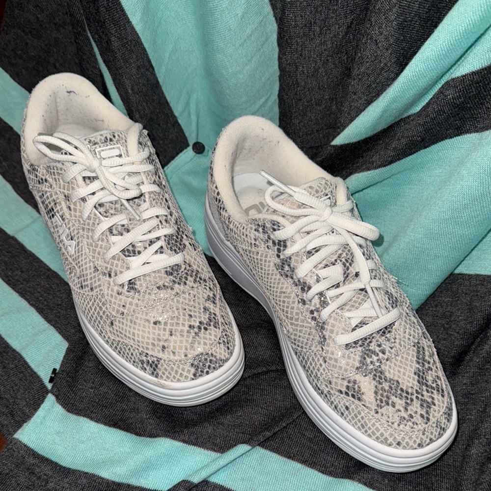 Fila Sneakers with Chunky Sole and Textured Snake Design